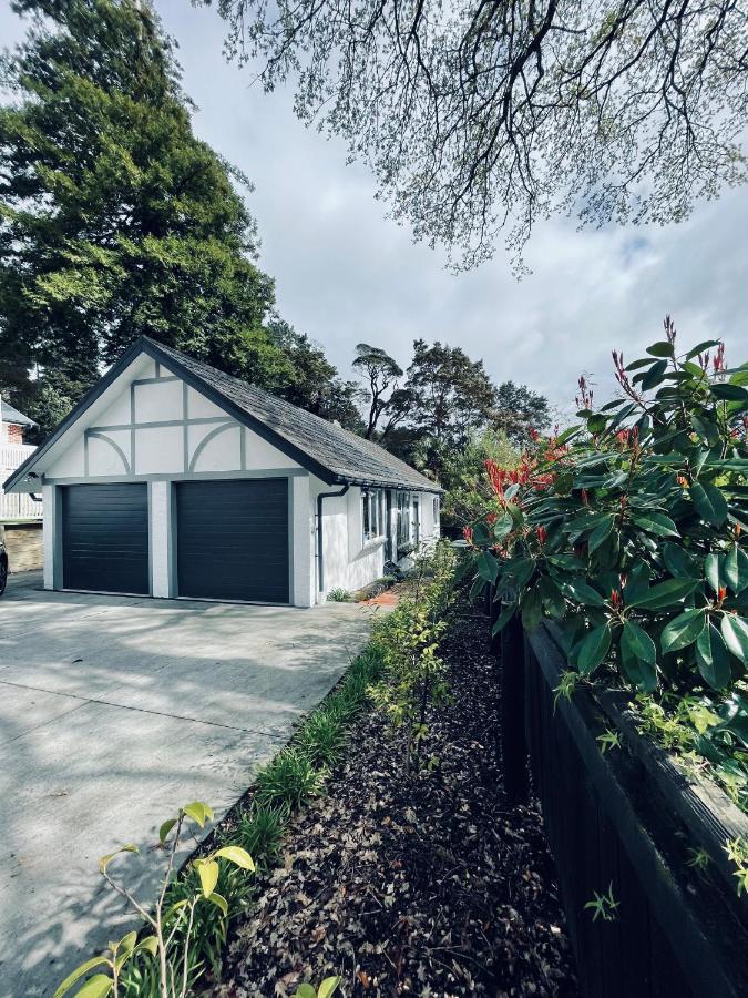 Experience Heritage, Live Modern Upper Hutt Esterno foto