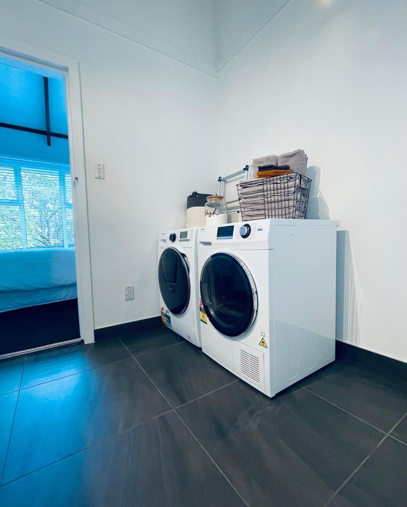 Experience Heritage, Live Modern Upper Hutt Esterno foto